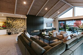 The Clearview House - Lake Views