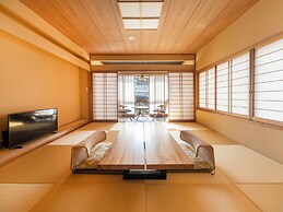 Izuatagawa Onsen Miharuya