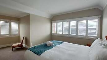 3min to beach 4 bedroom villa