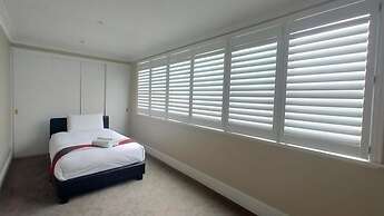 3min to beach 4 bedroom villa