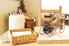 Cozy Mountain Cottage