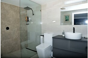 Cozy Mountain Cottage