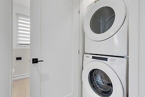 Le Victoria MidTown Montreal