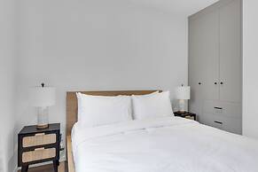 Le Victoria MidTown Montreal