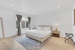 Le Victoria MidTown Montreal