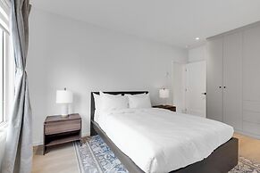 Le Victoria MidTown Montreal