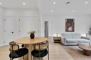 Le Victoria MidTown Montreal