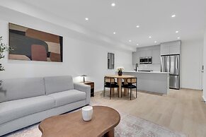 Le Victoria MidTown Montreal