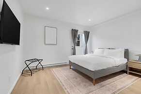 Le Victoria MidTown Montreal