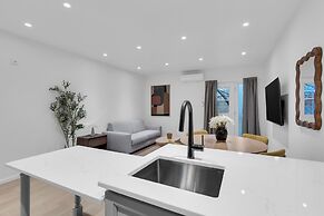 Le Victoria MidTown Montreal