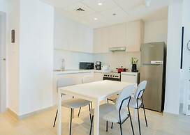 Maison Privee - Modern Yas Island Escape w/ Peaceful Canal Views