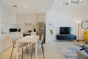 Maison Privee - Modern Yas Island Escape w/ Peaceful Canal Views