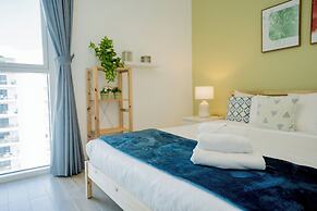 Maison Privee - Modern Yas Island Escape w/ Peaceful Canal Views