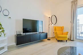 Maison Privee - Modern Yas Island Escape w/ Peaceful Canal Views