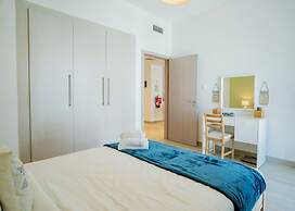 Maison Privee - Modern Yas Island Escape w/ Peaceful Canal Views