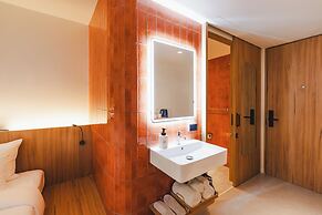 VELA be Bangkok Siam