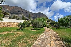 Ker Blanc in J vea With 5 Bedrooms and 4 Bathrooms