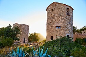 Ker Blanc in J vea With 5 Bedrooms and 4 Bathrooms