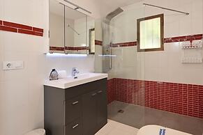 Ker Blanc in J vea With 5 Bedrooms and 4 Bathrooms