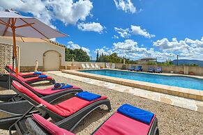 Ker Blanc in J vea With 5 Bedrooms and 4 Bathrooms