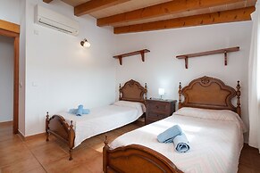 Can Lliganya in Santa y