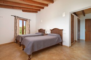 Cas Batlet in Santa y