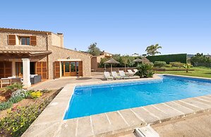 Cas Batlet in Santa y