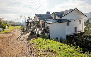 Thalir  Nest Valley View