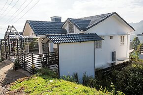 Thalir  Nest Valley View