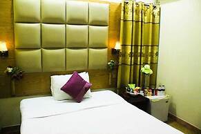Grand Plaza Hotel