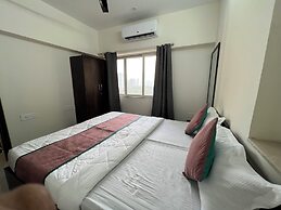 Pinaki Comfort Stay Omkar Signet
