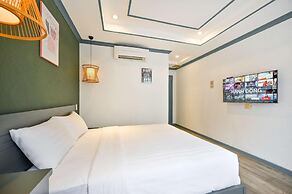 The Star Hotel - Dist 7 HCMC