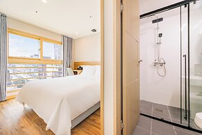 Hotel Moon