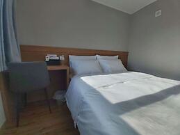Hotel Moon