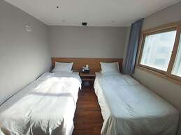 Hotel Moon