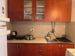 Holiday House in Smederevo With City, Garden, and River Views