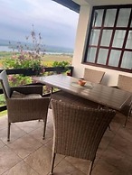 Holiday House in Smederevo With City, Garden, and River Views