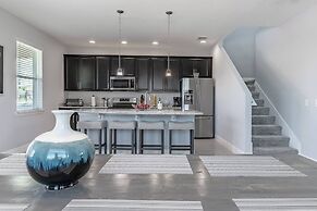 Home Near Disney Area-sleeps 14 Guest