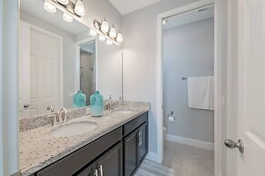 Home Near Disney Area-sleeps 14 Guest