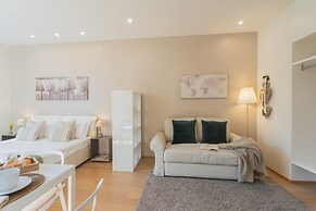 MT Studio by Rent All Como