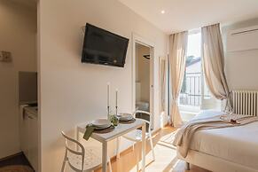 MT Studio by Rent All Como
