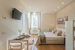 MT Studio by Rent All Como