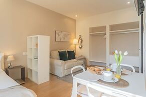 MT Studio by Rent All Como