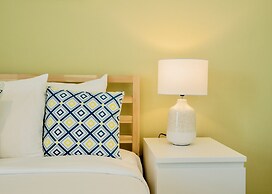 Modern Yas Island Escape w Peaceful Canal Views