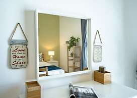 Modern Yas Island Escape w Peaceful Canal Views