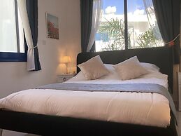 Paphos Pool View Apartment