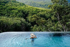 Perfect stay near Naiharn Beach UTL B126