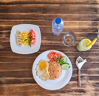 Mupu Jana G.House Keramas