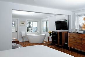 Topside Inn