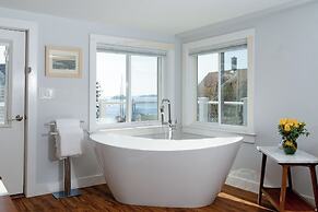 Topside Inn